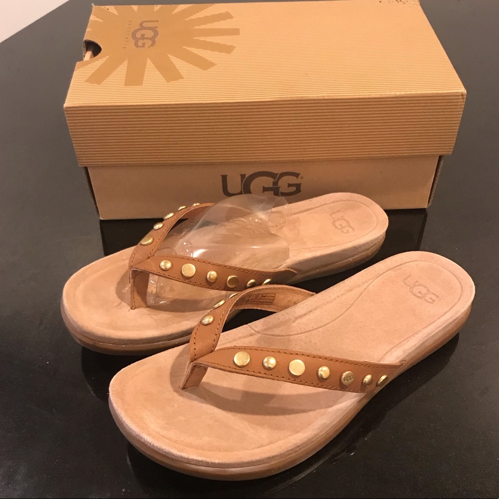 Ugg Women’s Lyndi Sandals